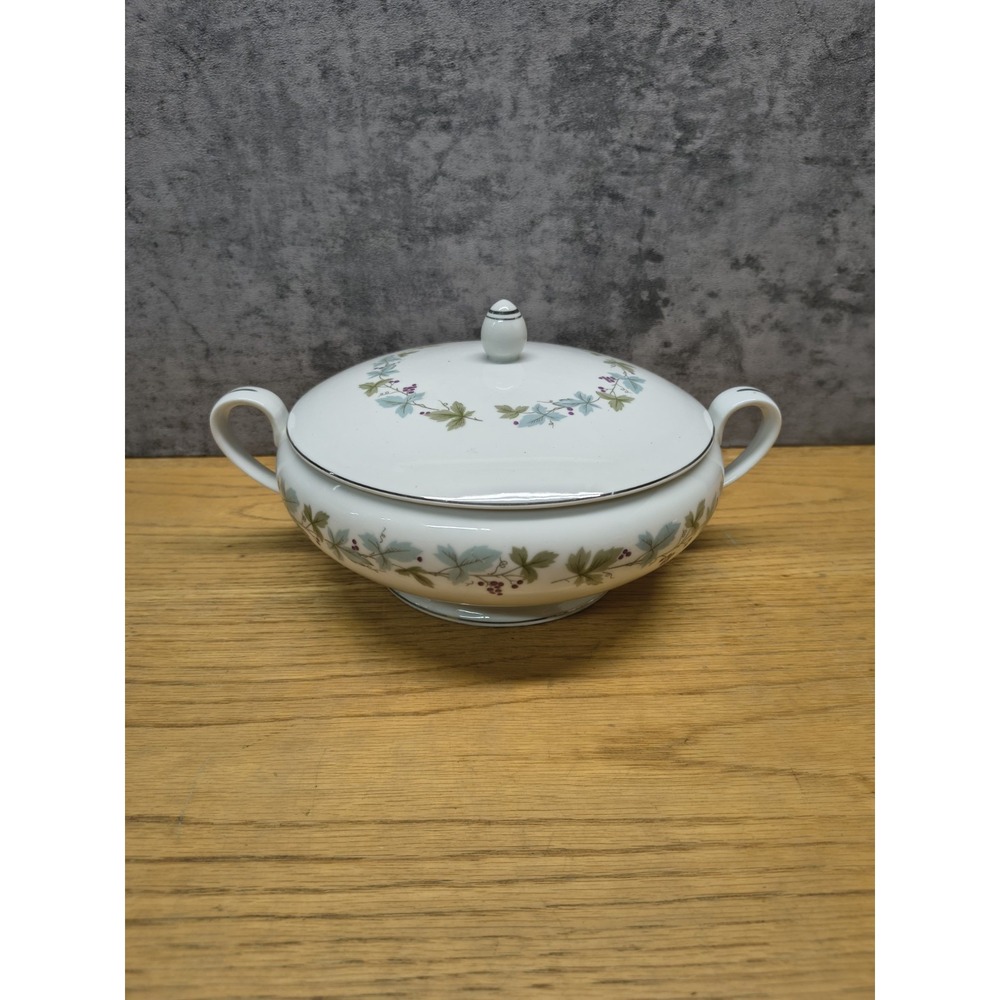 VINTAGE Fine China Japan MS 6701 Covered Serving Vegetable Bowl Vine